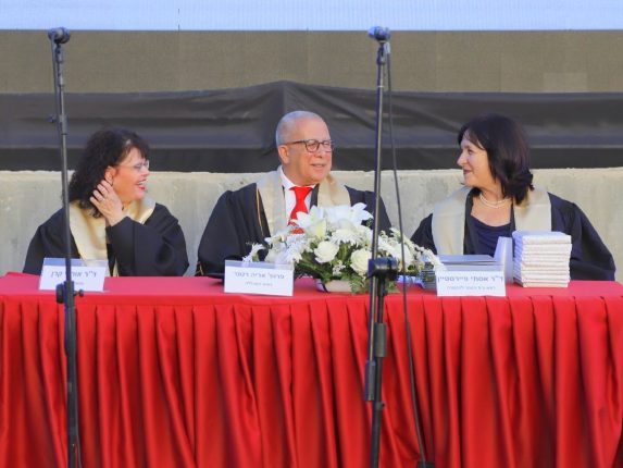 נשיא המכללה - תמונה 3