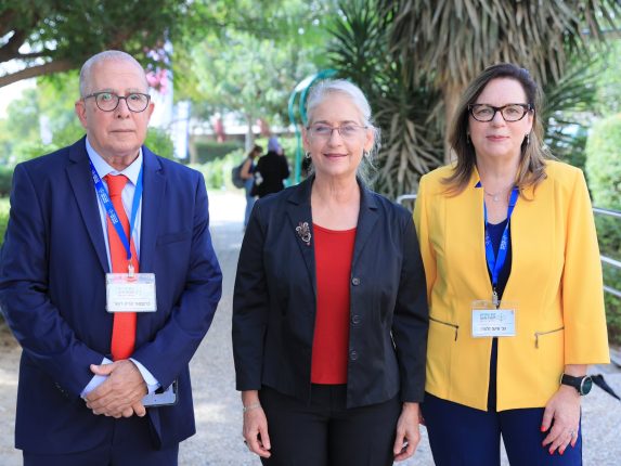 נשיא המכללה - תמונה 4